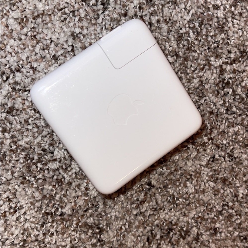 61W USB - Picture 2 of 3